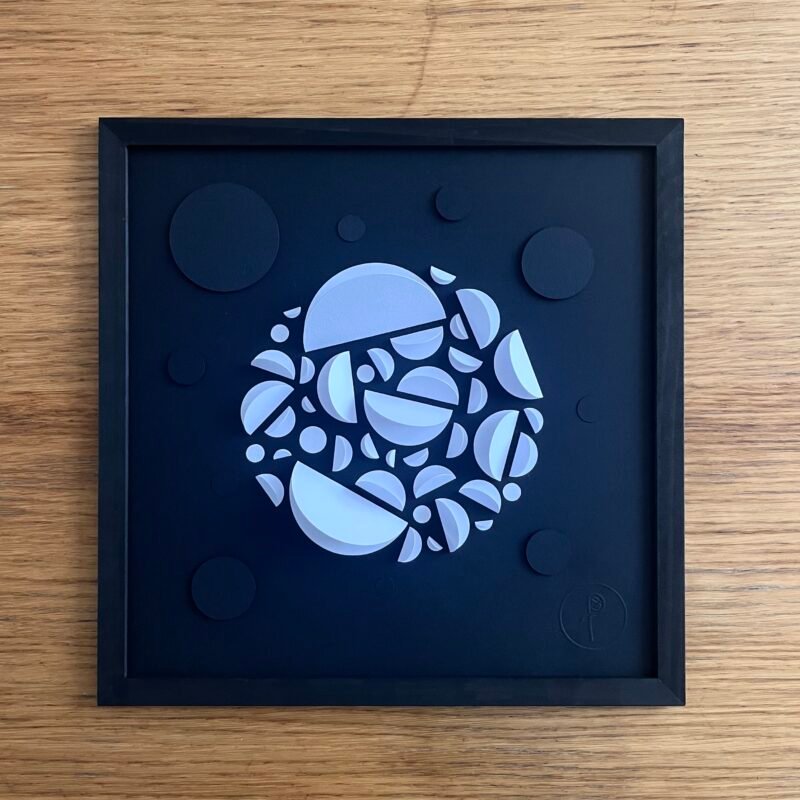 La Ronde - Blanc sur Noir